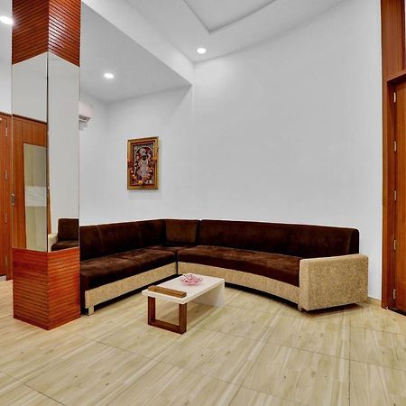 Collection O 83344 Hotel New River Rajkot Luaran gambar