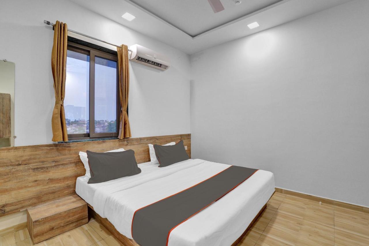 Collection O 83344 Hotel New River Rajkot Luaran gambar
