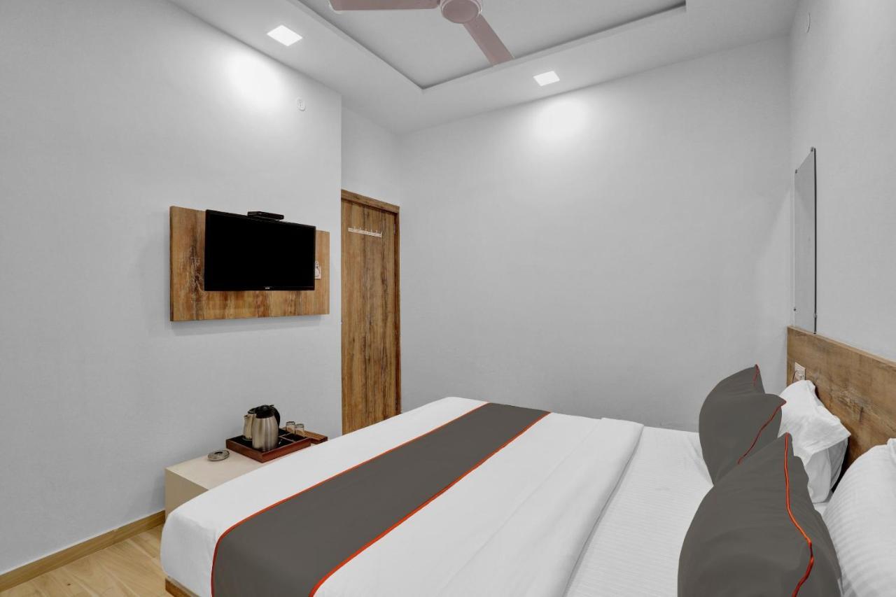 Collection O 83344 Hotel New River Rajkot Luaran gambar