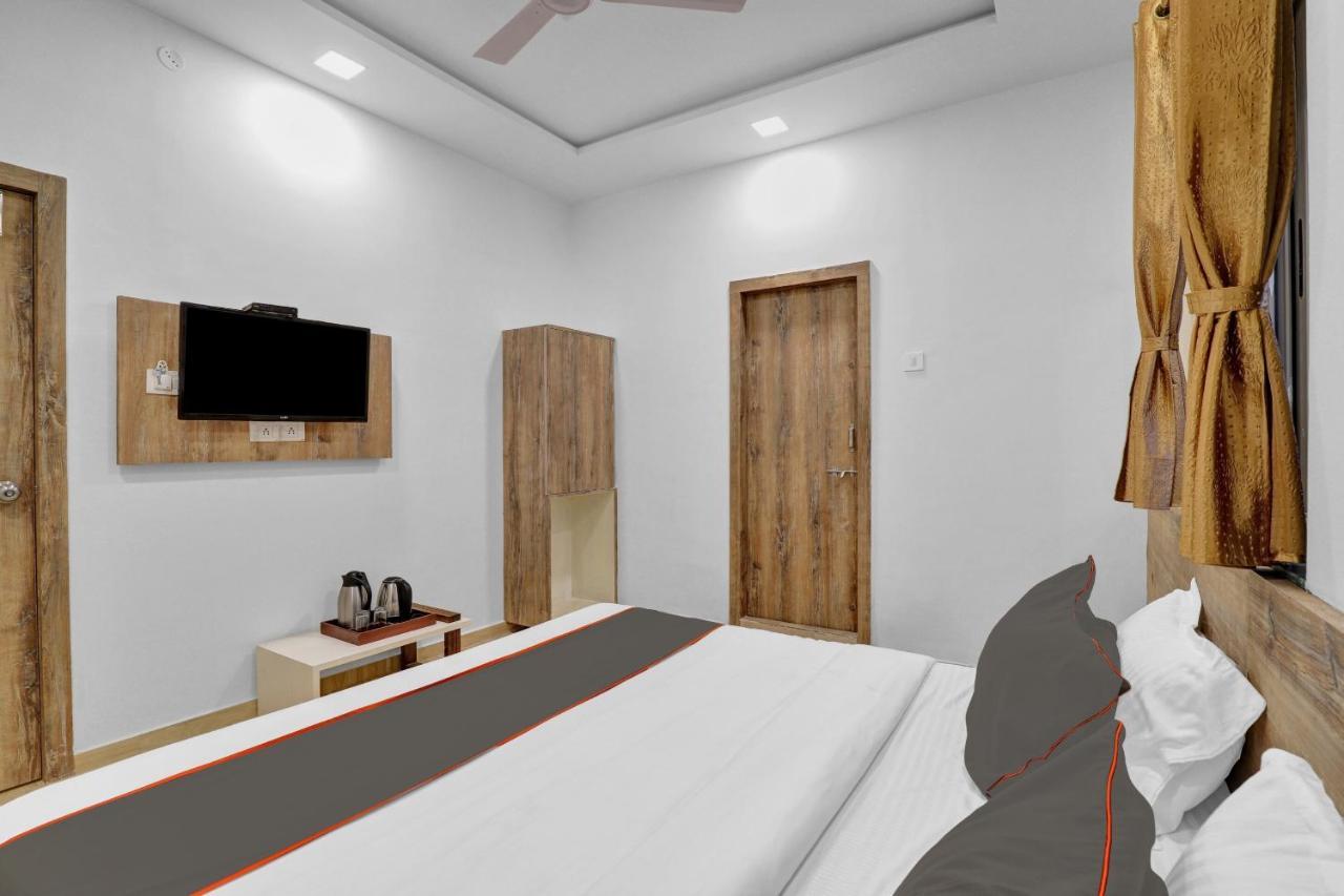Collection O 83344 Hotel New River Rajkot Luaran gambar